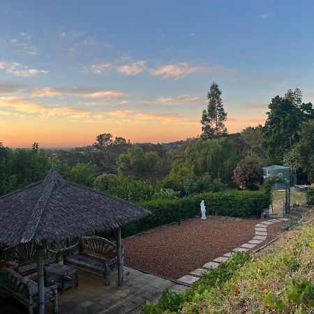 Kelmscott Bright & Beautiful Home On The Hills! מראה חיצוני תמונה