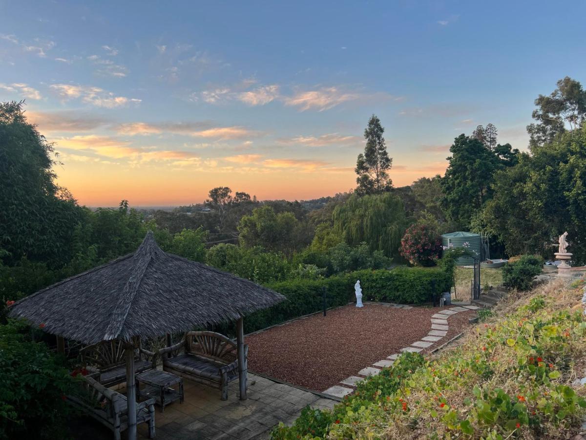 Kelmscott Bright & Beautiful Home On The Hills! מראה חיצוני תמונה